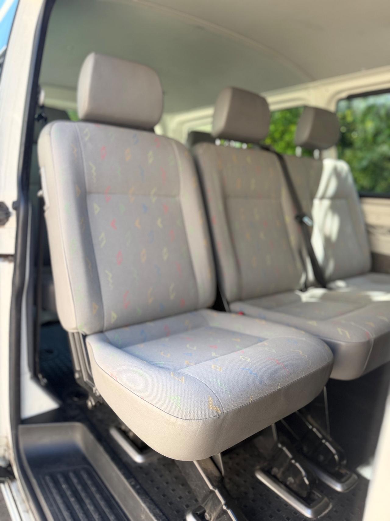 Volkswagen Transporter 2.5 TDI/130CV EURO 4 GANCIO TRAINO