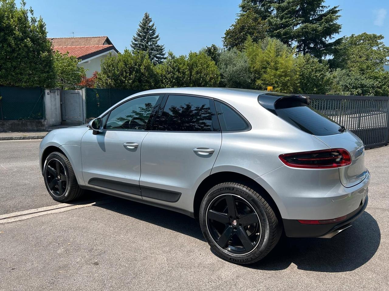 PORSCHE Macan 2.0 Benzina 252 CV KW 185