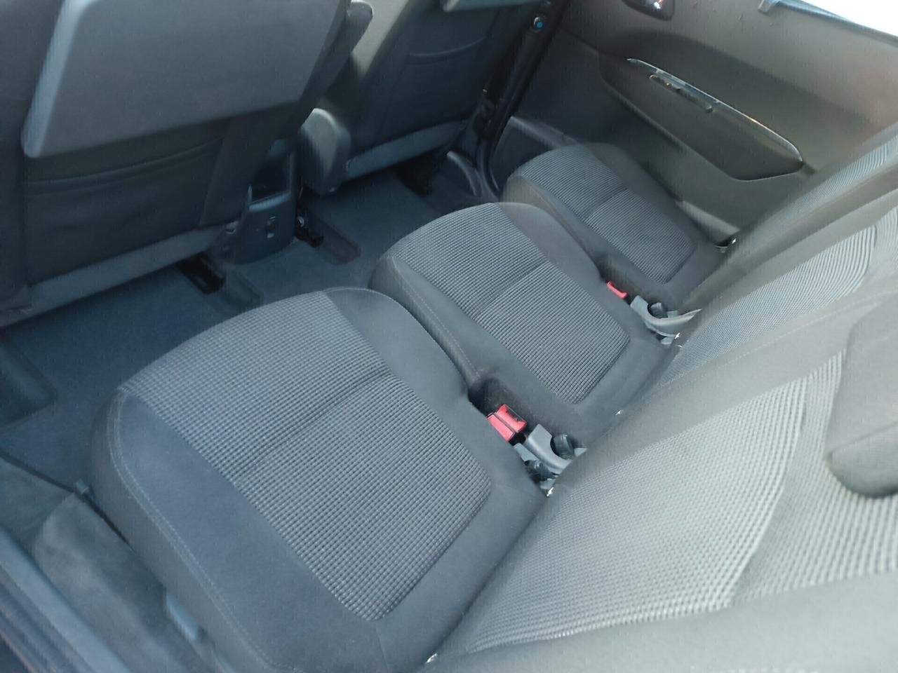 Peugeot 5008 1.6 diesel automatica garanzia