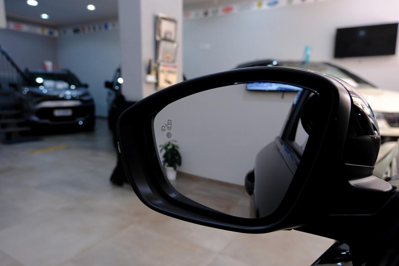 Peugeot 2008 1.2T 130cv GT LED + COCKPIT 3D