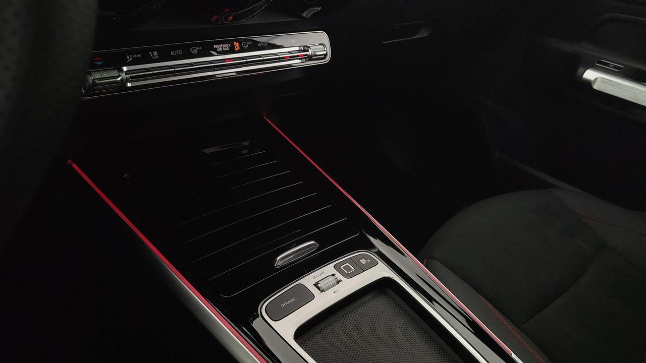 Mercedes-Benz GLB 200 d