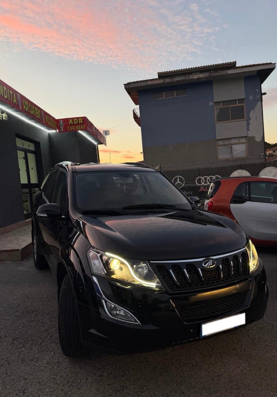 Mahindra XUV500 2.2 16V FWD W6