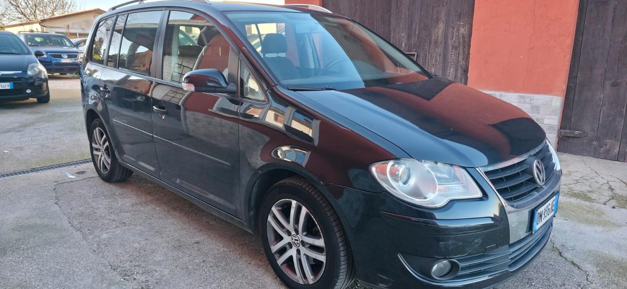 Volkswagen Touran 1.9 TDI 105CV DPF Highline 5 posti