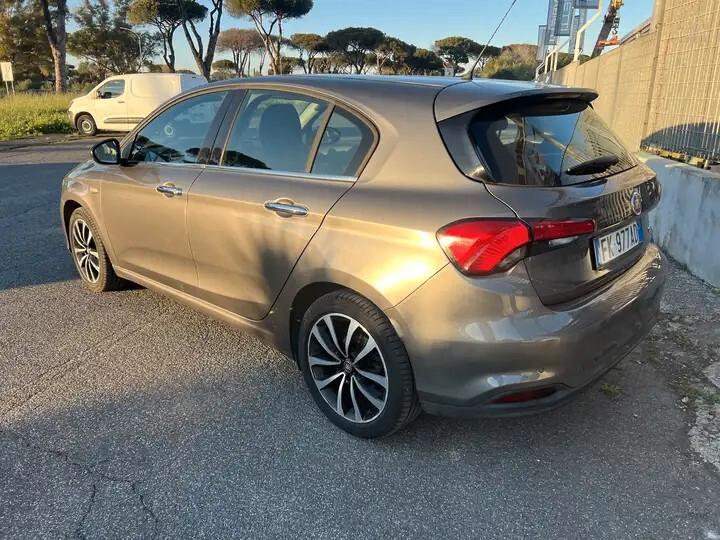 Fiat Tipo 1.6 Mjt S&S SW Lounge