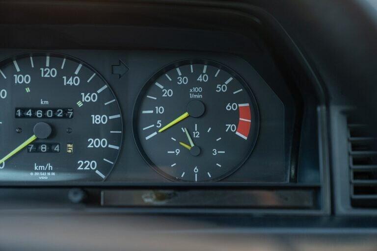 1988 MERCEDES-BENZ 190 E - MER00293