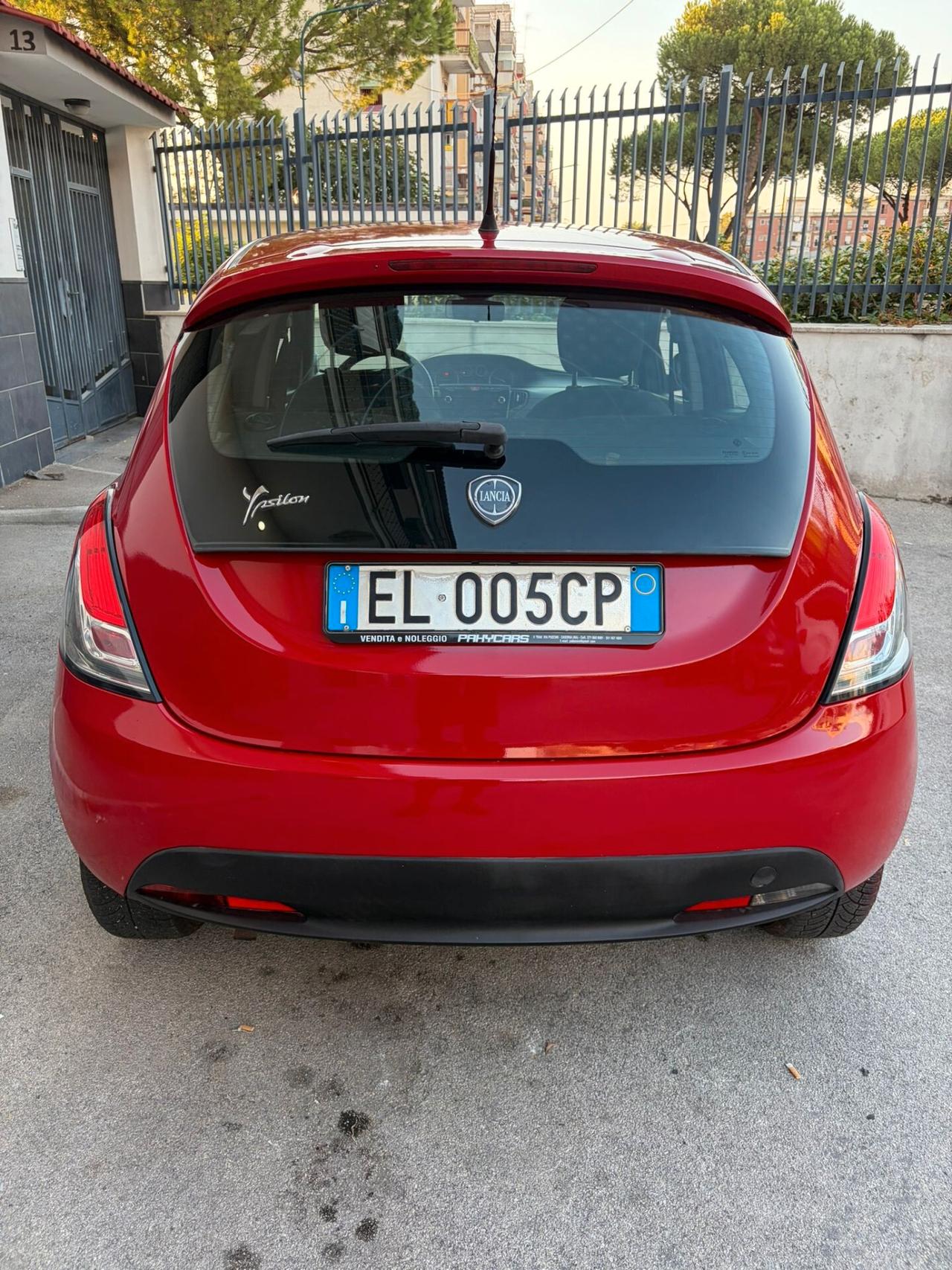 Lancia Ypsilon 1.2 69 CV 5 porte S&S Platinum