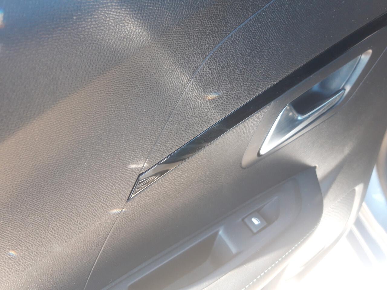 Peugeot 208 PureTech 100 Stop&Start 5 porte Allure