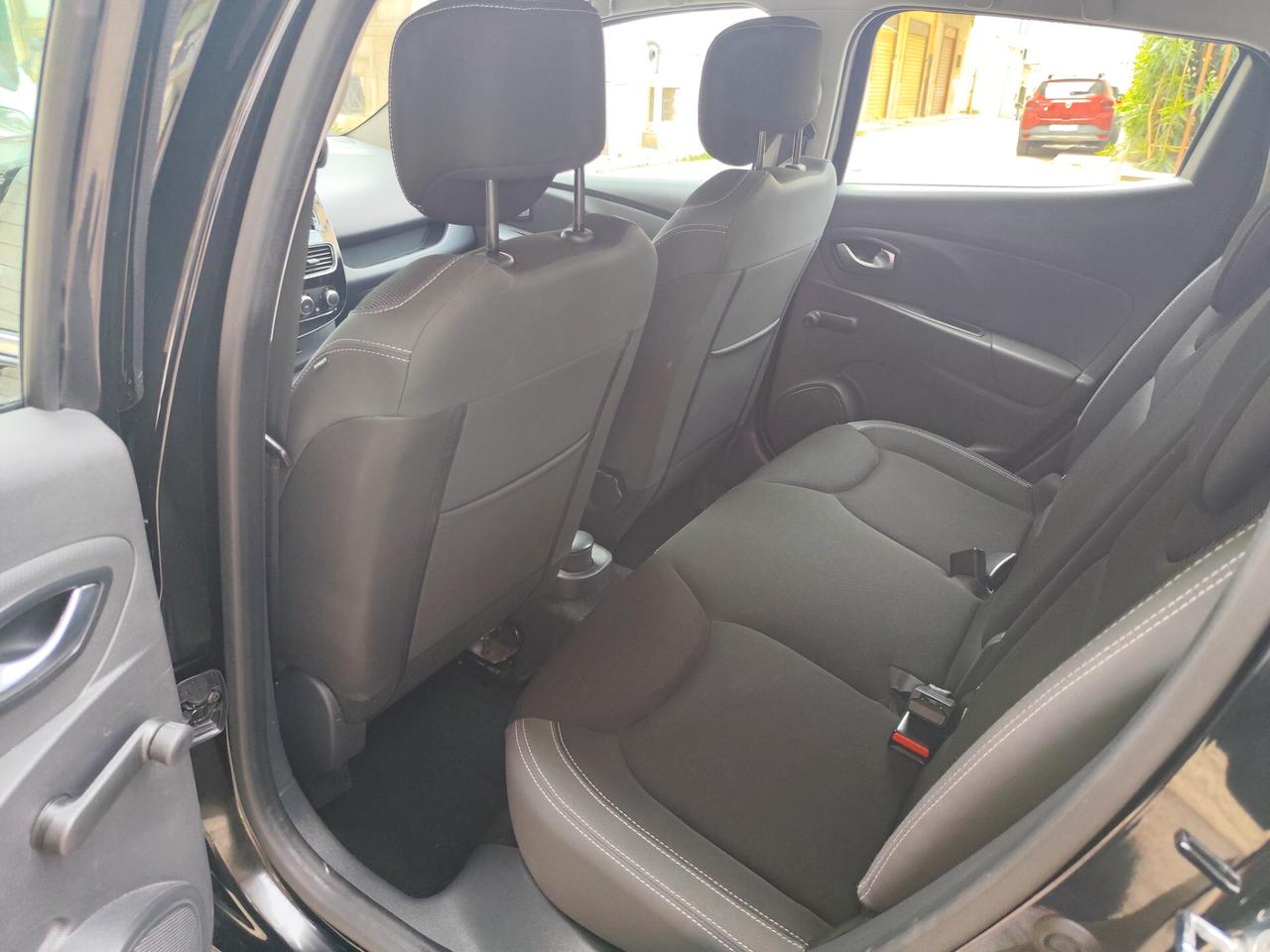 Renault Clio 1.5 dCi 75CV DIESEL UNIPRO NAVI