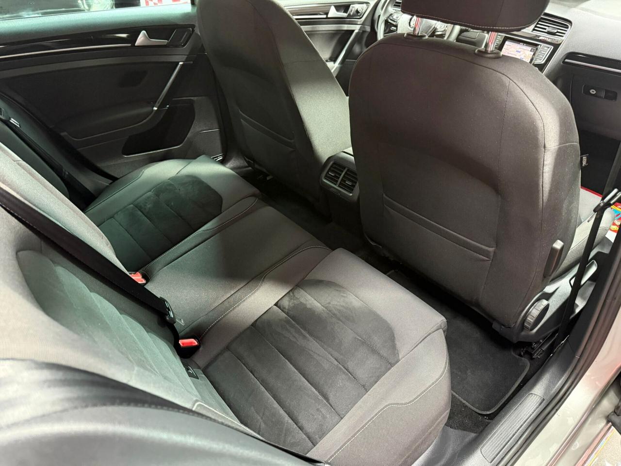 Volkswagen Golf 2.0 TDI DSG 150cv Highline - 2013