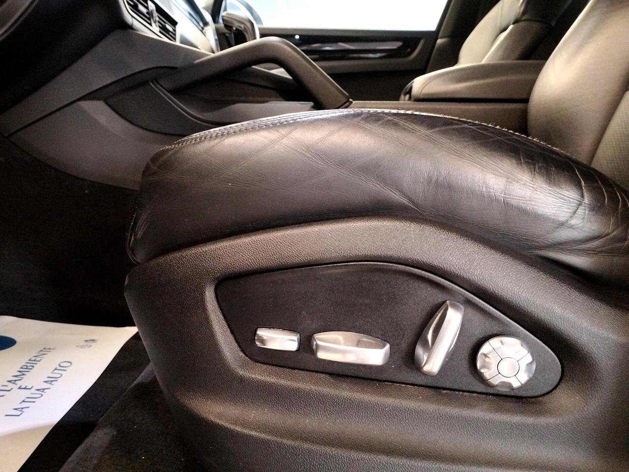 Porsche Cayenne Coupé 3.0 V6 - TETTO PANORAMICO