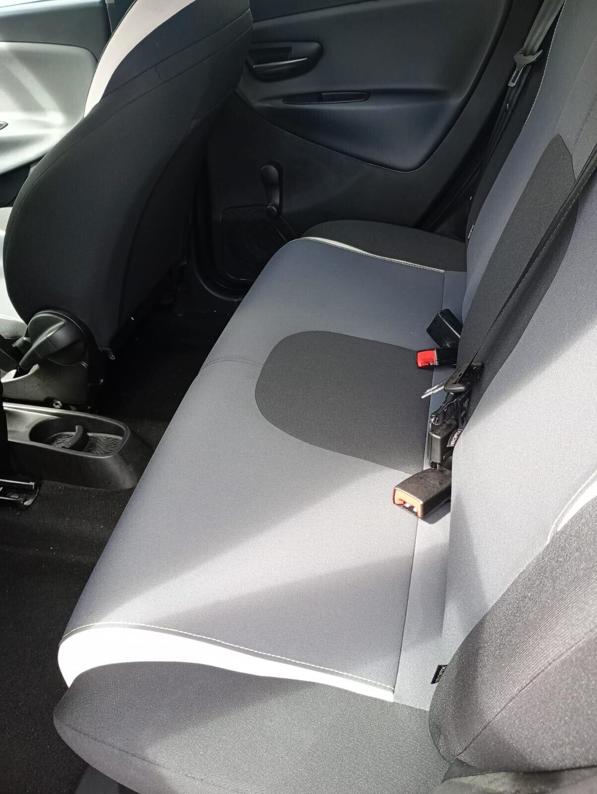 Lancia Ypsilon 1.2 69 CV 5 porte Elefantino