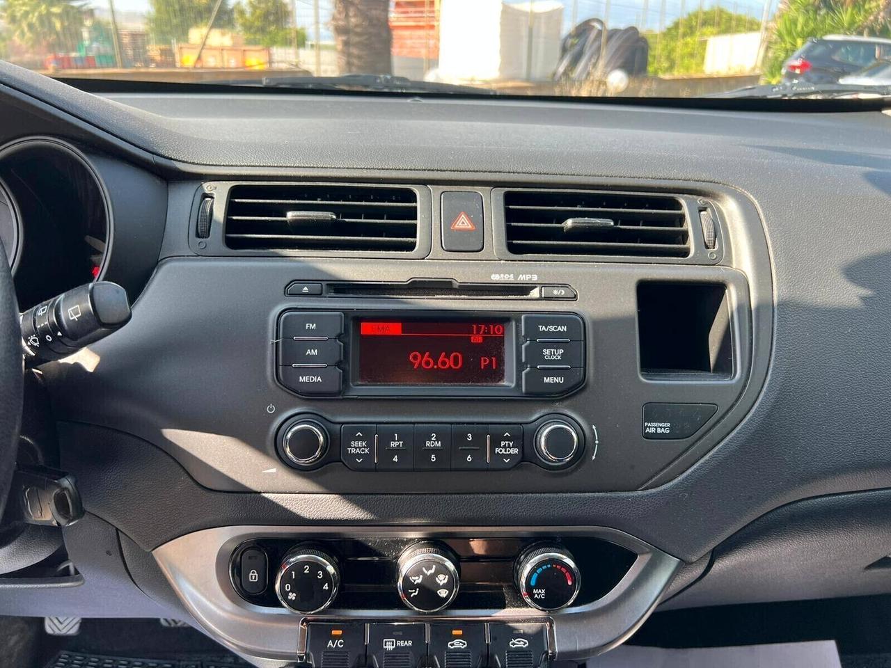 Kia Rio 1.4 CRDi 5p. Cool