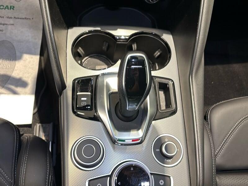Alfa Romeo Giulia Giulia 2.0 t Veloce Q4 280cv auto