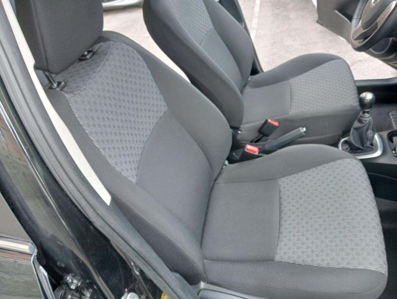 Toyota Yaris 1.0 5 porte Active