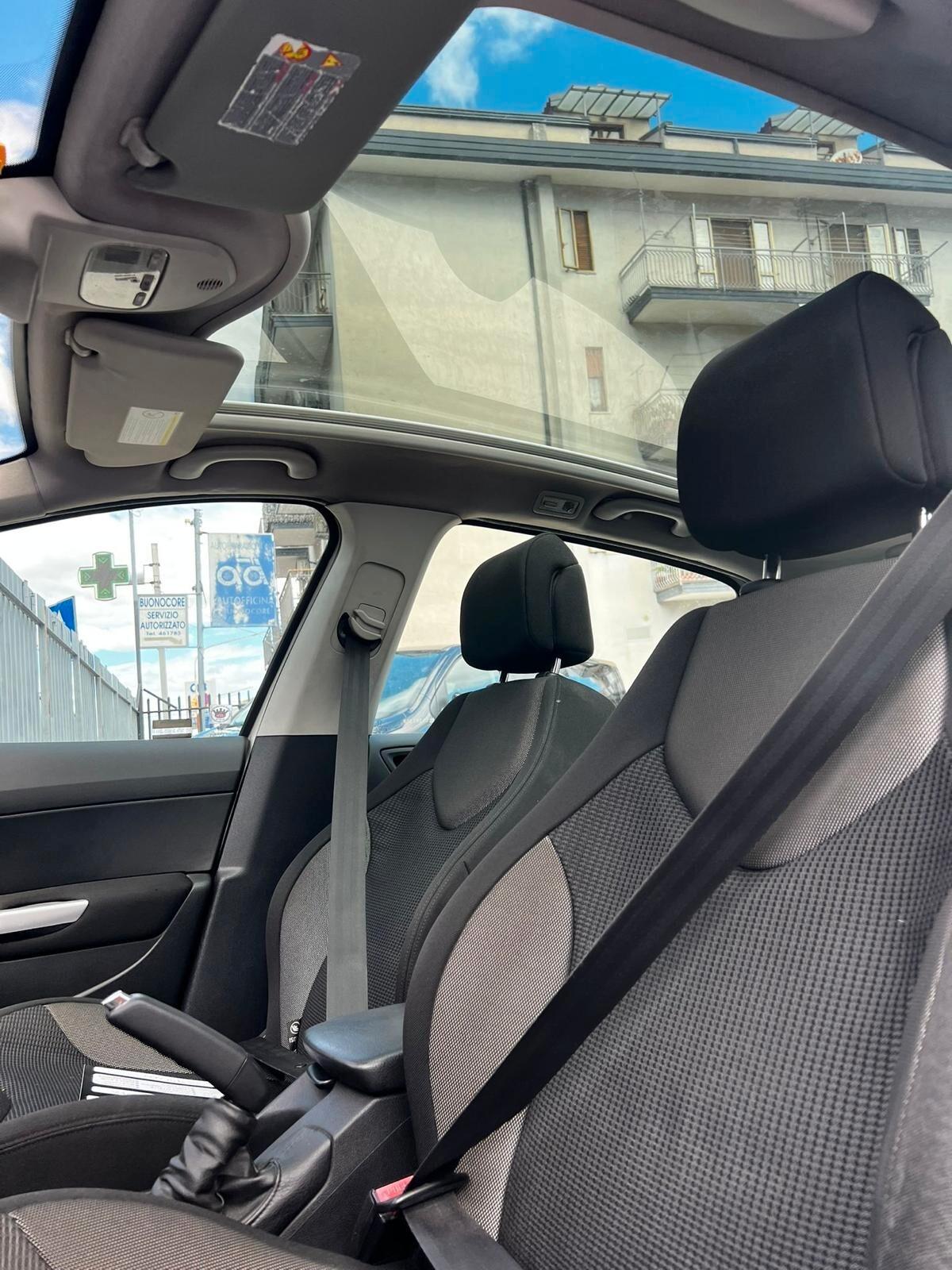 Peugeot 308 1.6 HDi 90CV 5p. Premium