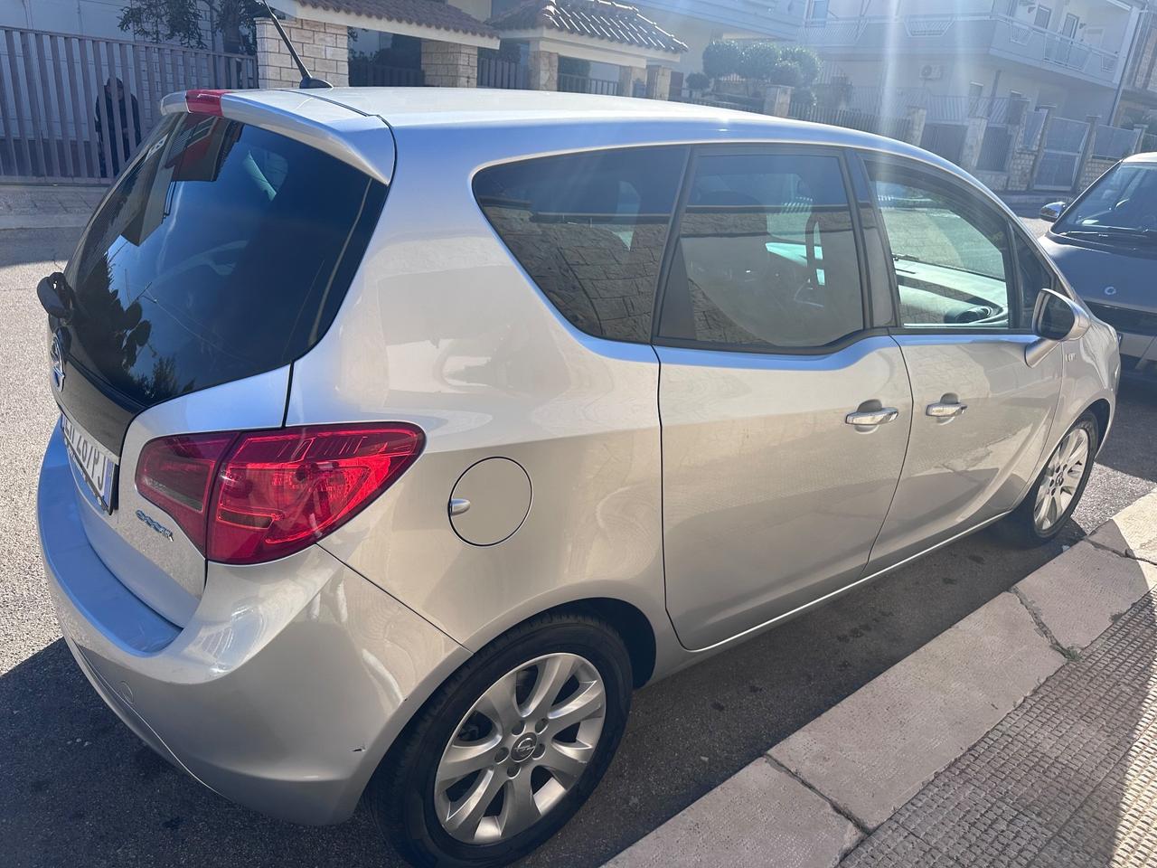 Opel Meriva 1.3 CDTI 95CV ecoFLEX Cosmo
