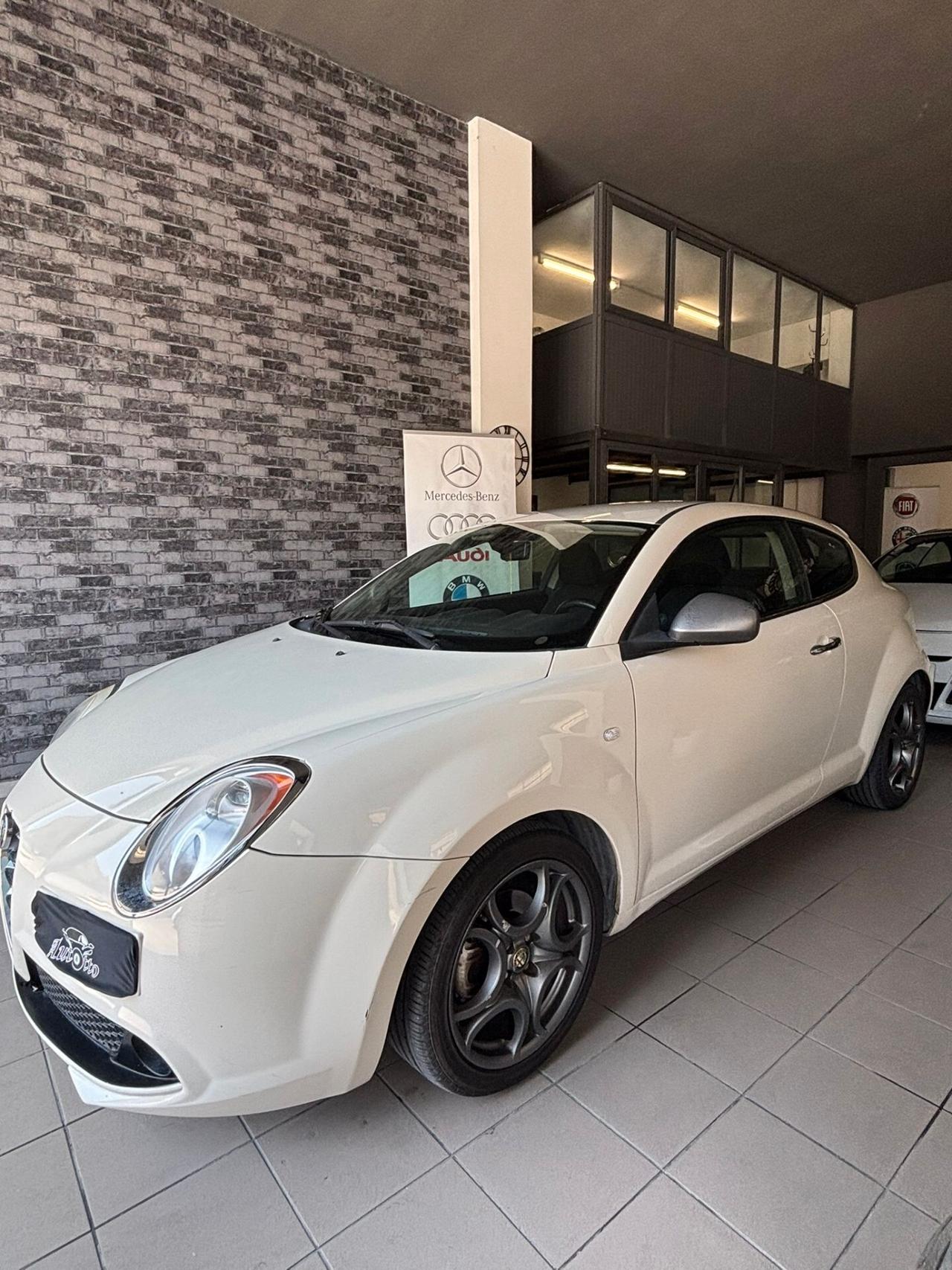 Alfa Romeo MiTo 1.3 JTDm 16V 90 CV Distinctive Sport Pack