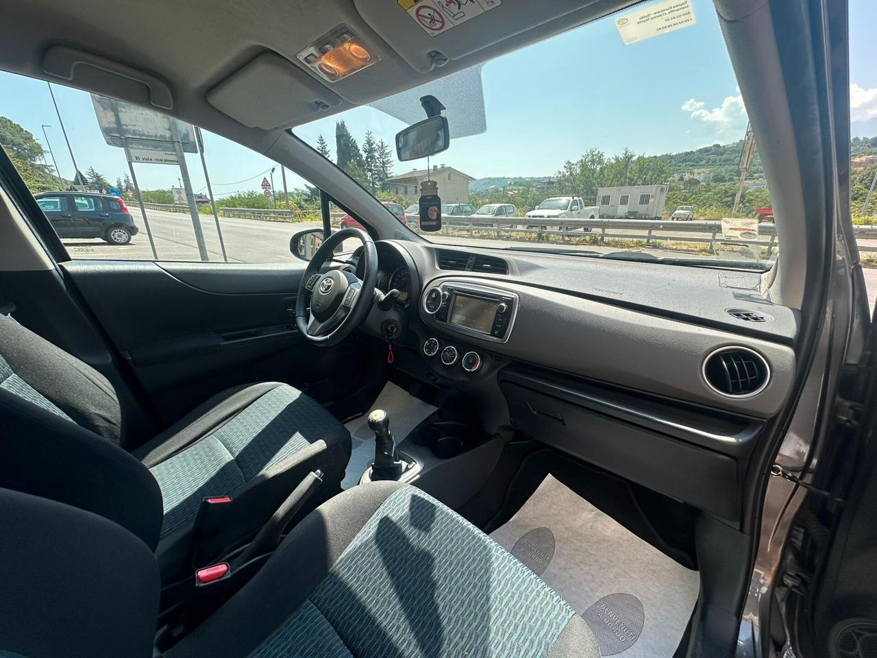 Toyota Yaris 1.0 5 porte Lounge