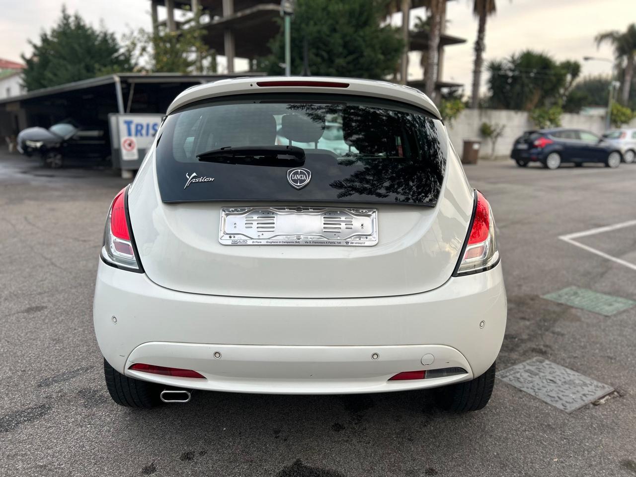Lancia Ypsilon 1.2 GPL Ecochic Gold