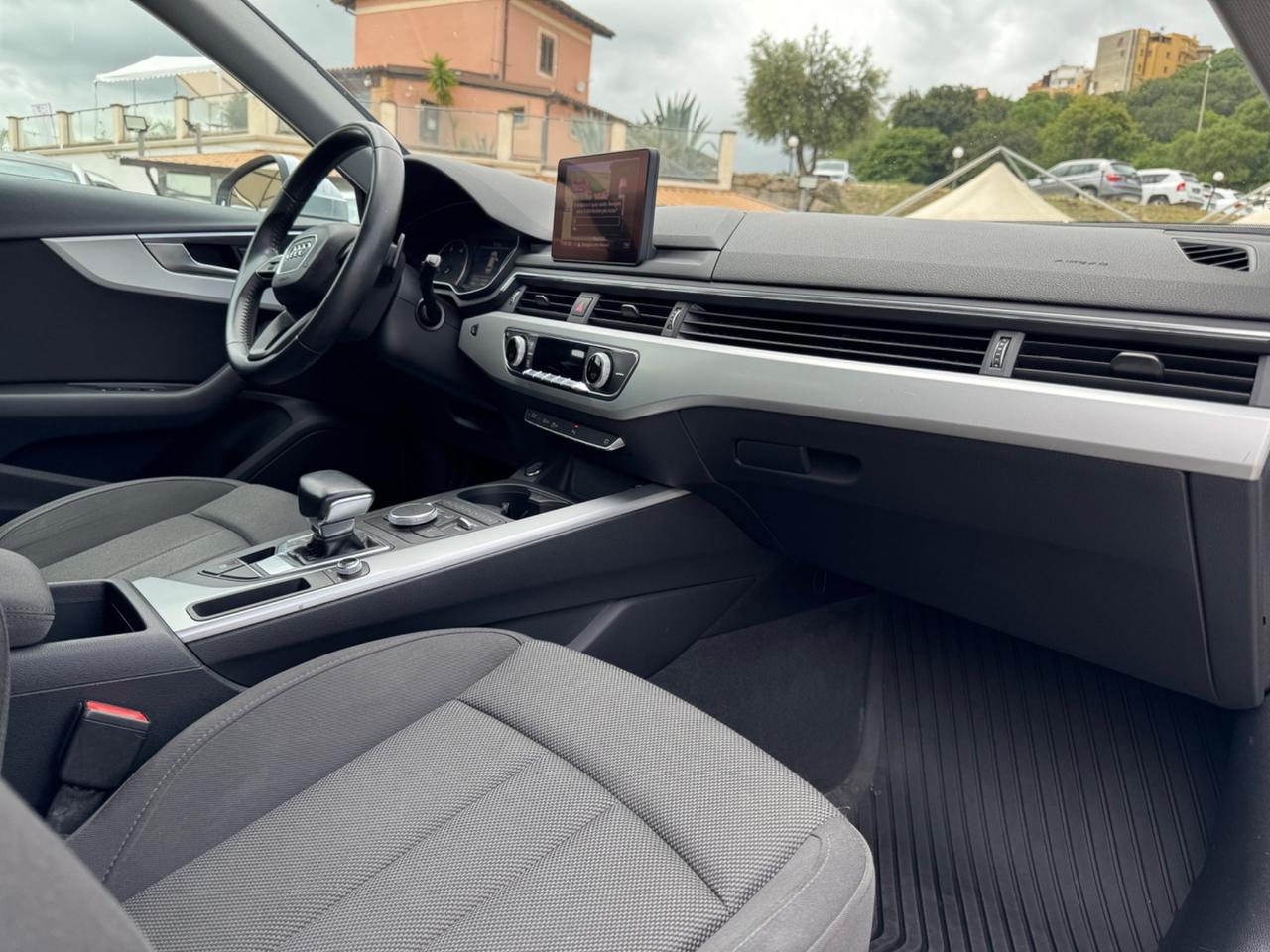 Audi A4 Avant 2.0 TDI 150 CV S tronic Sport