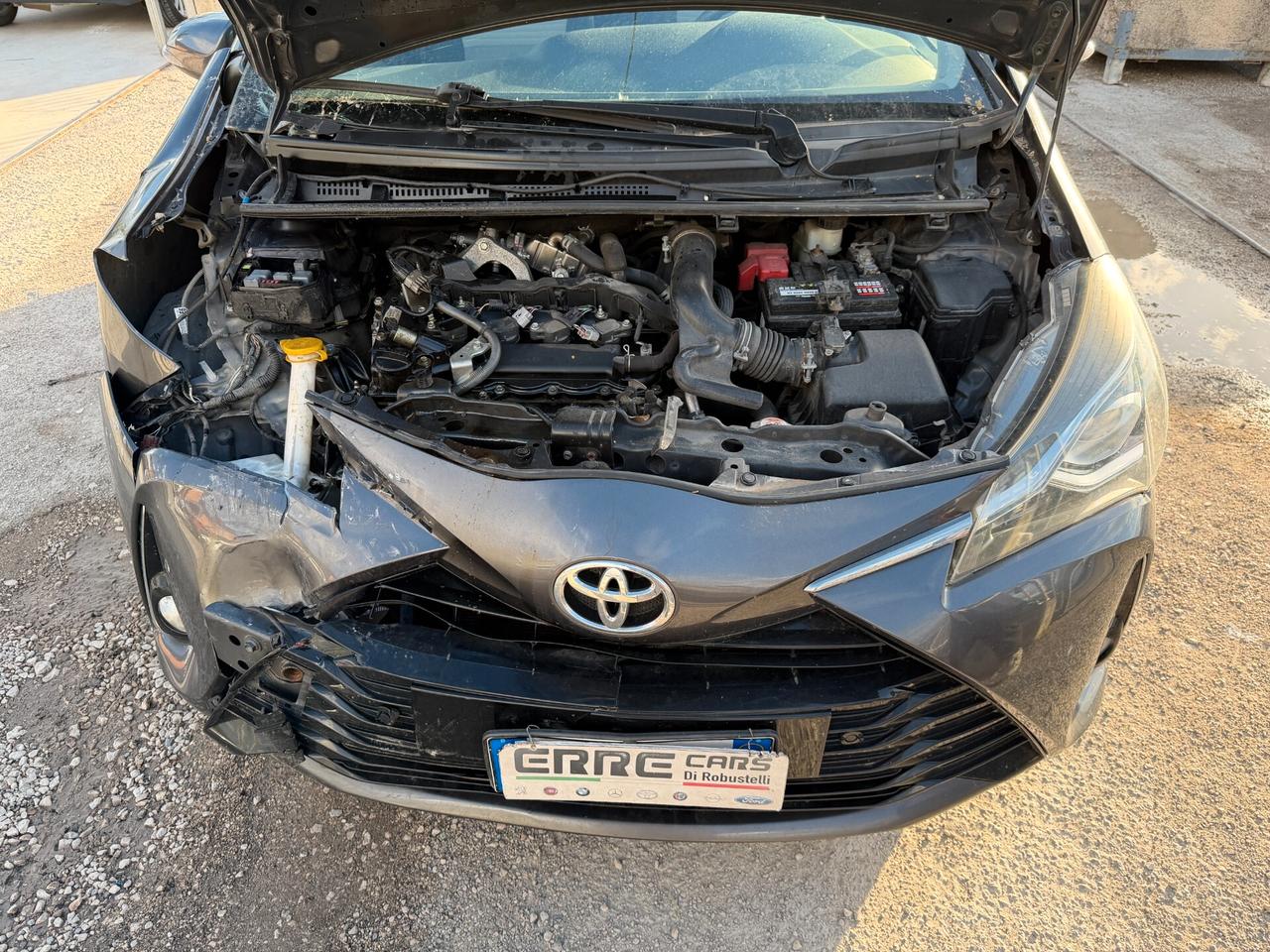 TOYOTA YARIS 2017 1.5 BENZINA 111 CV *MARCIANTE