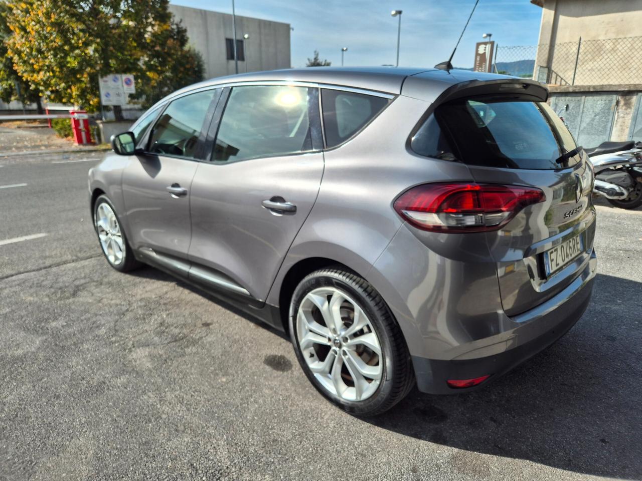 Renault Scenic Scénic TCe 140 CV EDC FAP Intens
