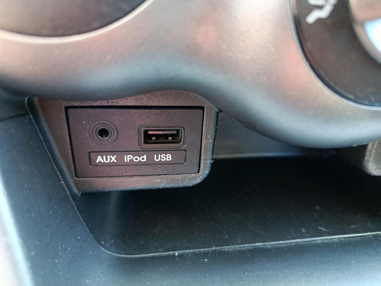 Hyundai i10 1.1 12V Fiorucci Soft Top-2011