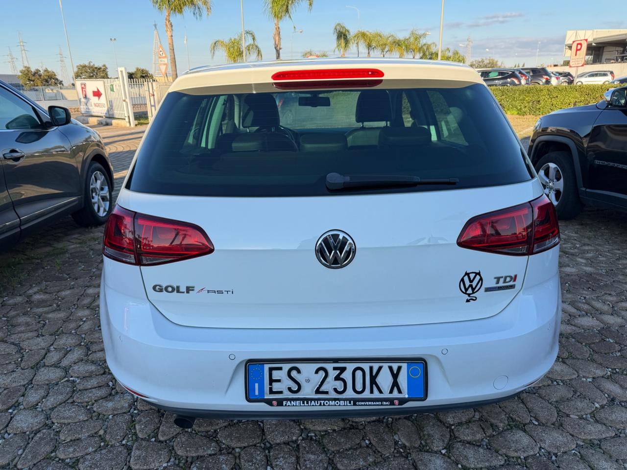 Volkswagen Golf 1.6 TDI DSG 5p. Highline BlueMotion Technology