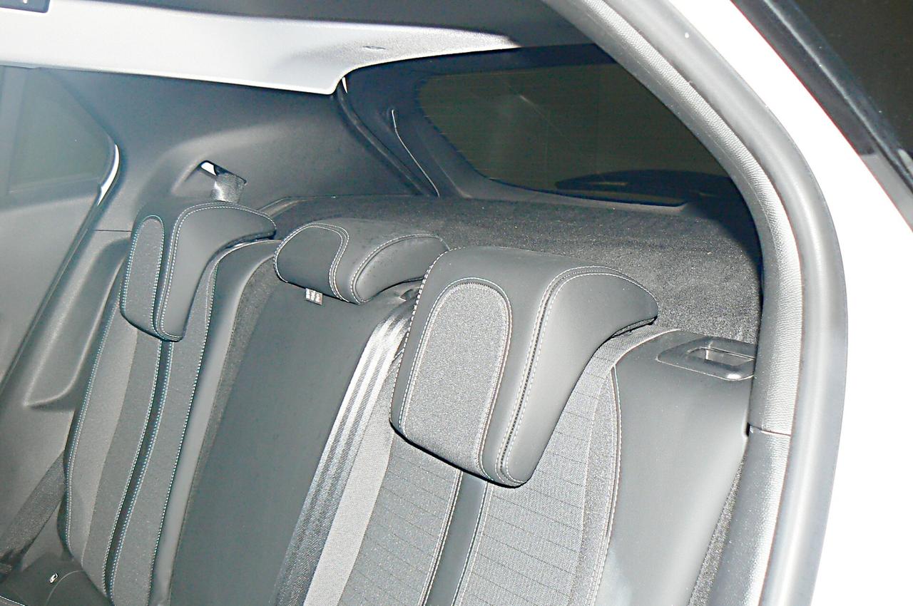 Peugeot 2008 PureTech 100 S&S Active Pack