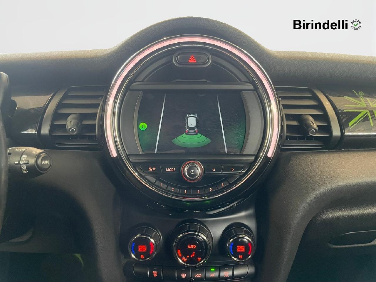 MINI Mini 5 porte (F55) - Mini 1.5 Cooper D Hype 5 porte