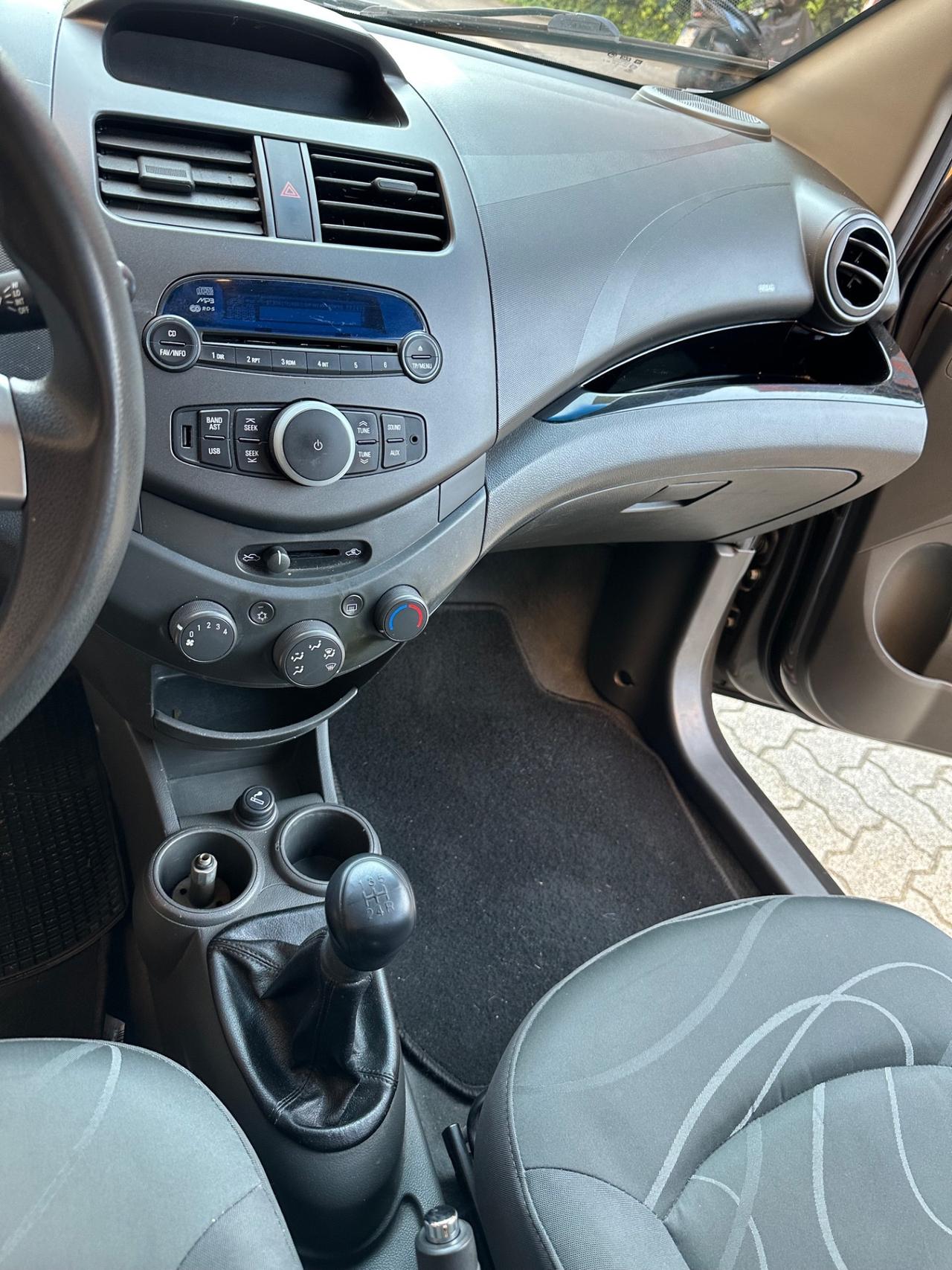 Chevrolet Spark 1.0 GPL Eco Logic Pink Lady Special Edition