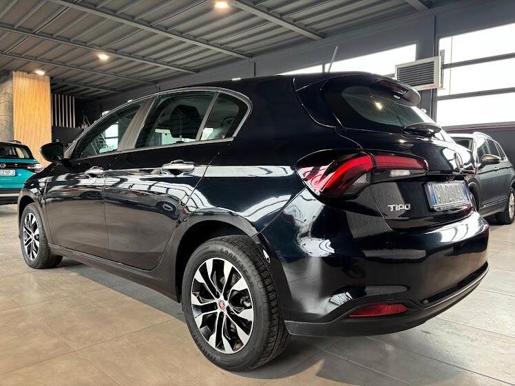 Fiat Tipo 1.5 Hybrid T4 DCT 130CV NEOPATENTATI