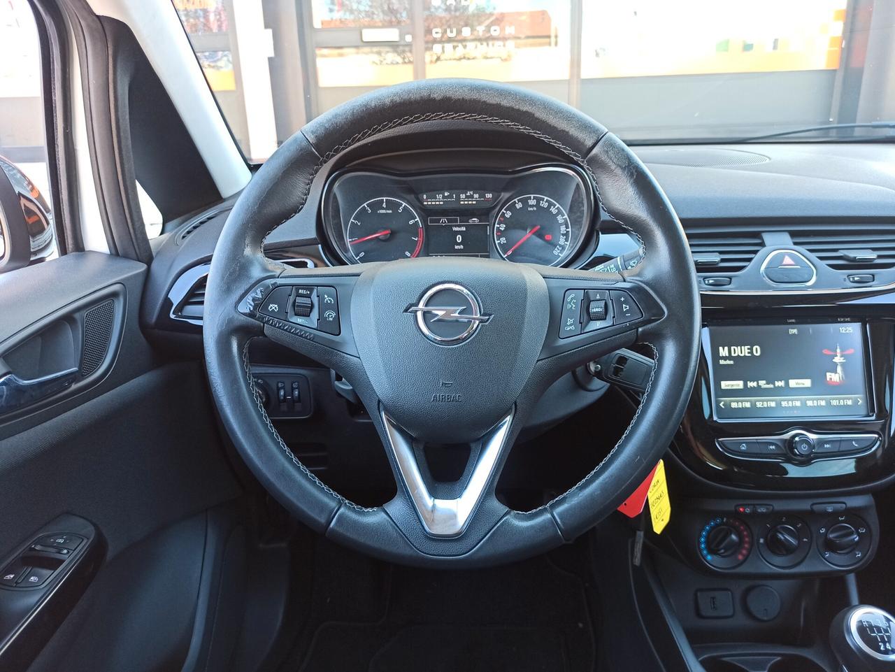 Opel Corsa 1.4 90CV GPL Tech 5 porte Black Edition