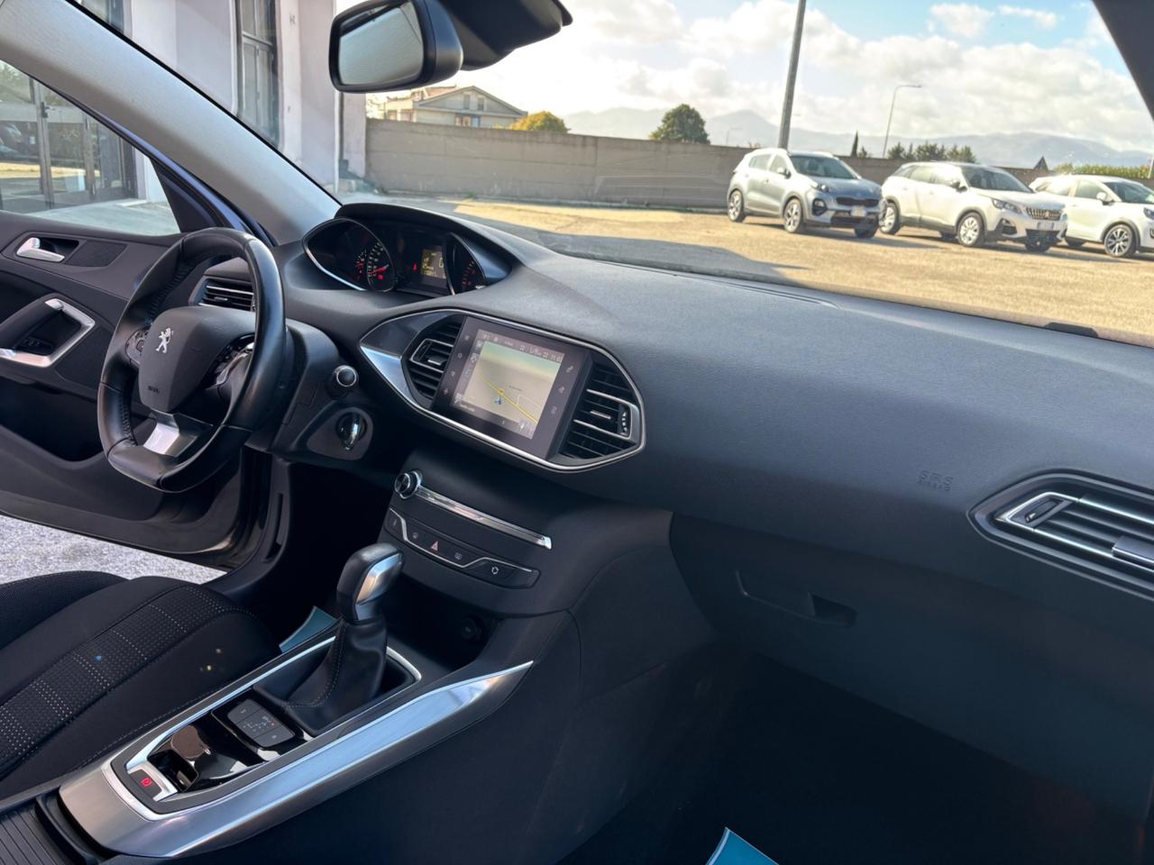 Peugeot 308 BlueHDi 120 S&S EAT6 SW Allure