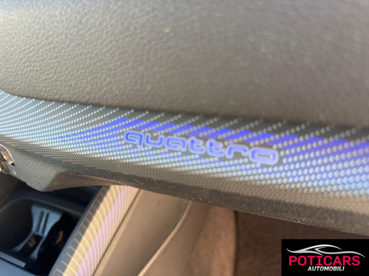 Audi Q2 TDI S tronic line Edition quattro