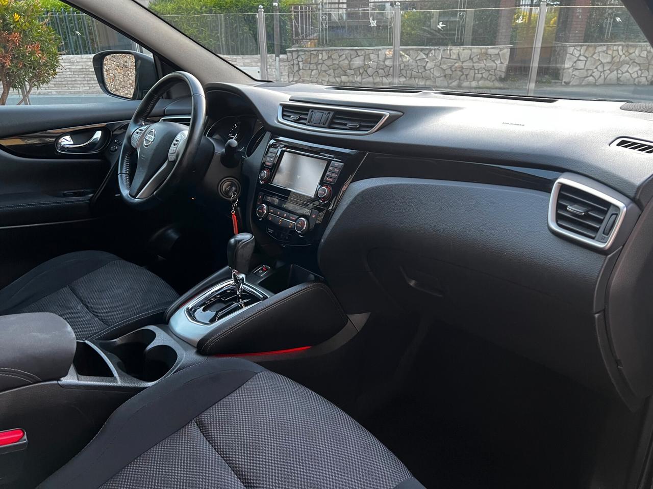 Nissan Qashqai 1.6 dCi - 2016- AUTOMATICA-NAVI