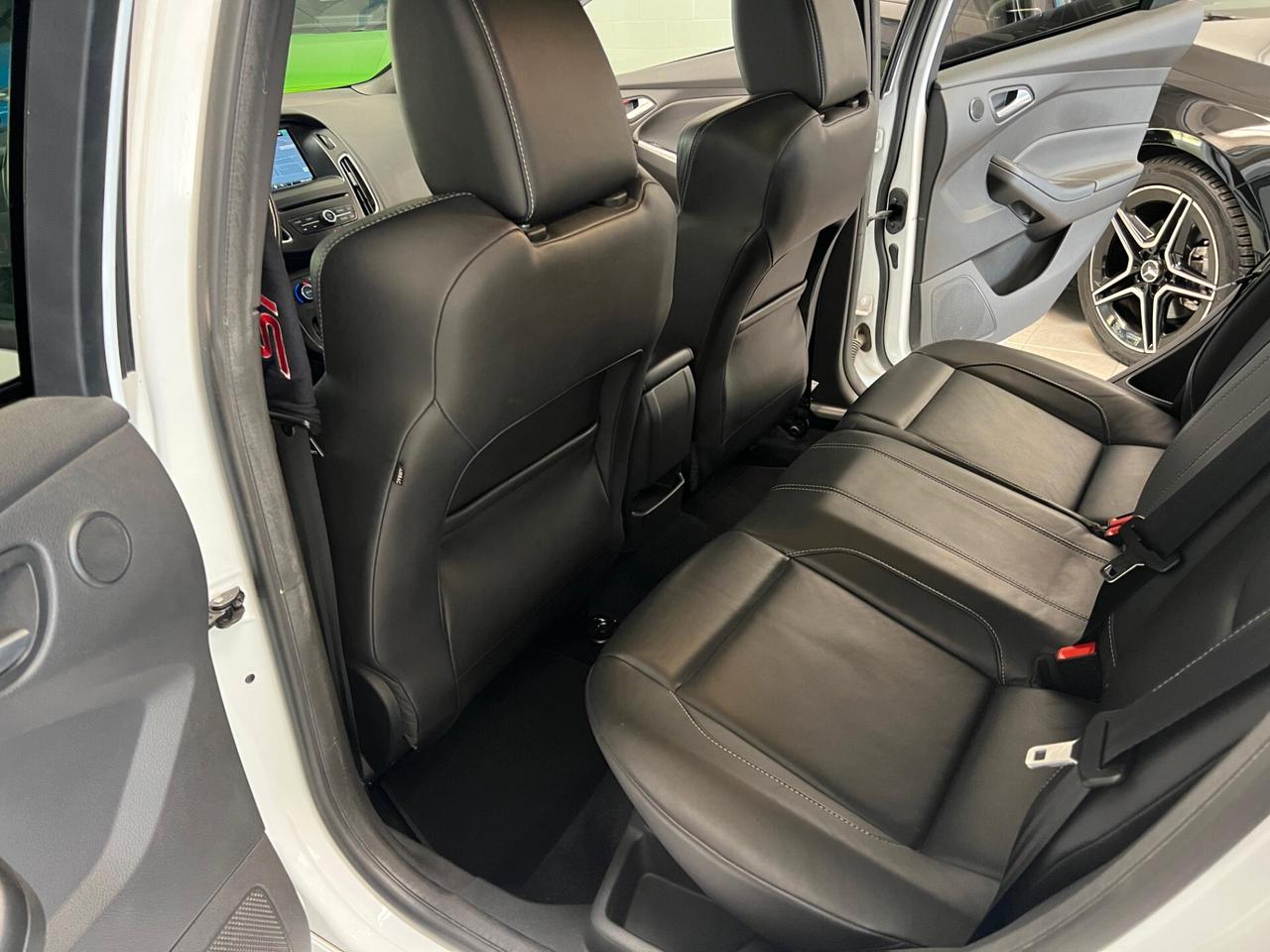 FORD FOCUS ST 2.0 TDI 185 CV – FULL OPTIONAL – RECARO – XENO – CAMERA