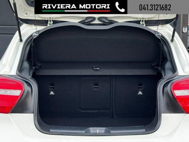 MERCEDES-BENZ A 180 CDI Premium