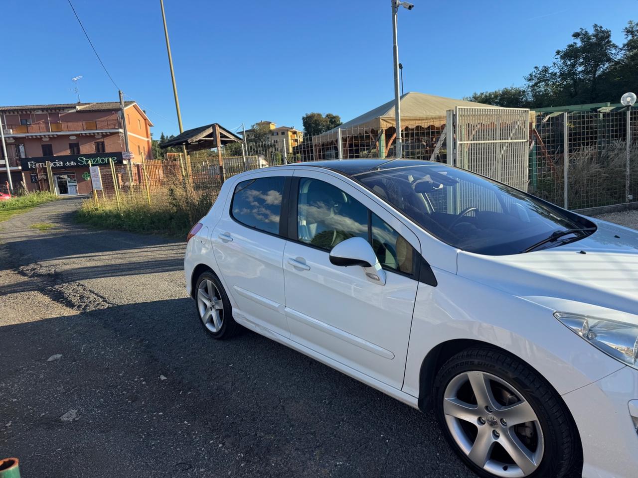 Peugeot 308 1.6 HDi 110CV Ciel Féline NEOPATENTATI