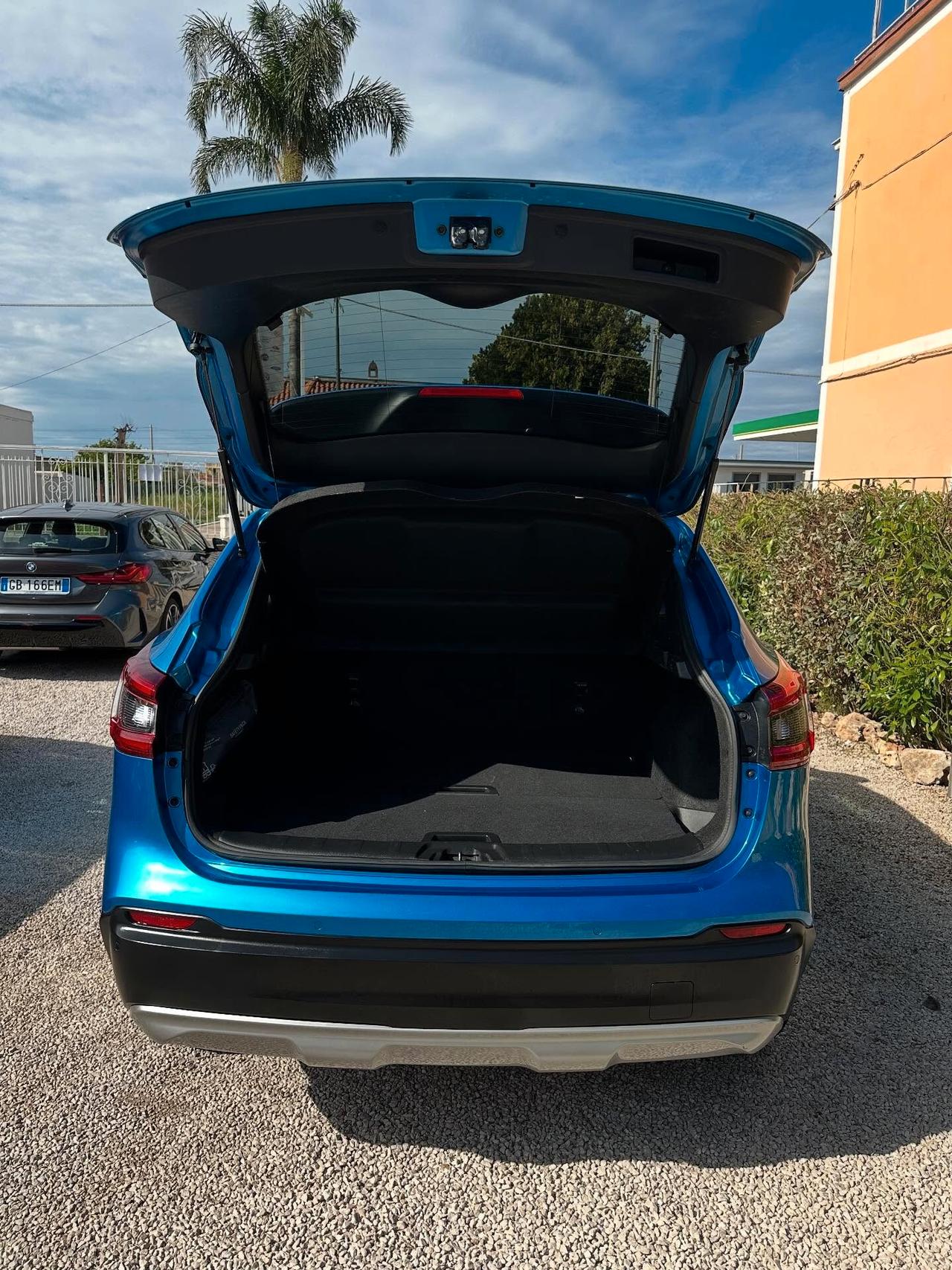 Nissan Qashqai 1.3 DIG-T 140 CV Tekna
