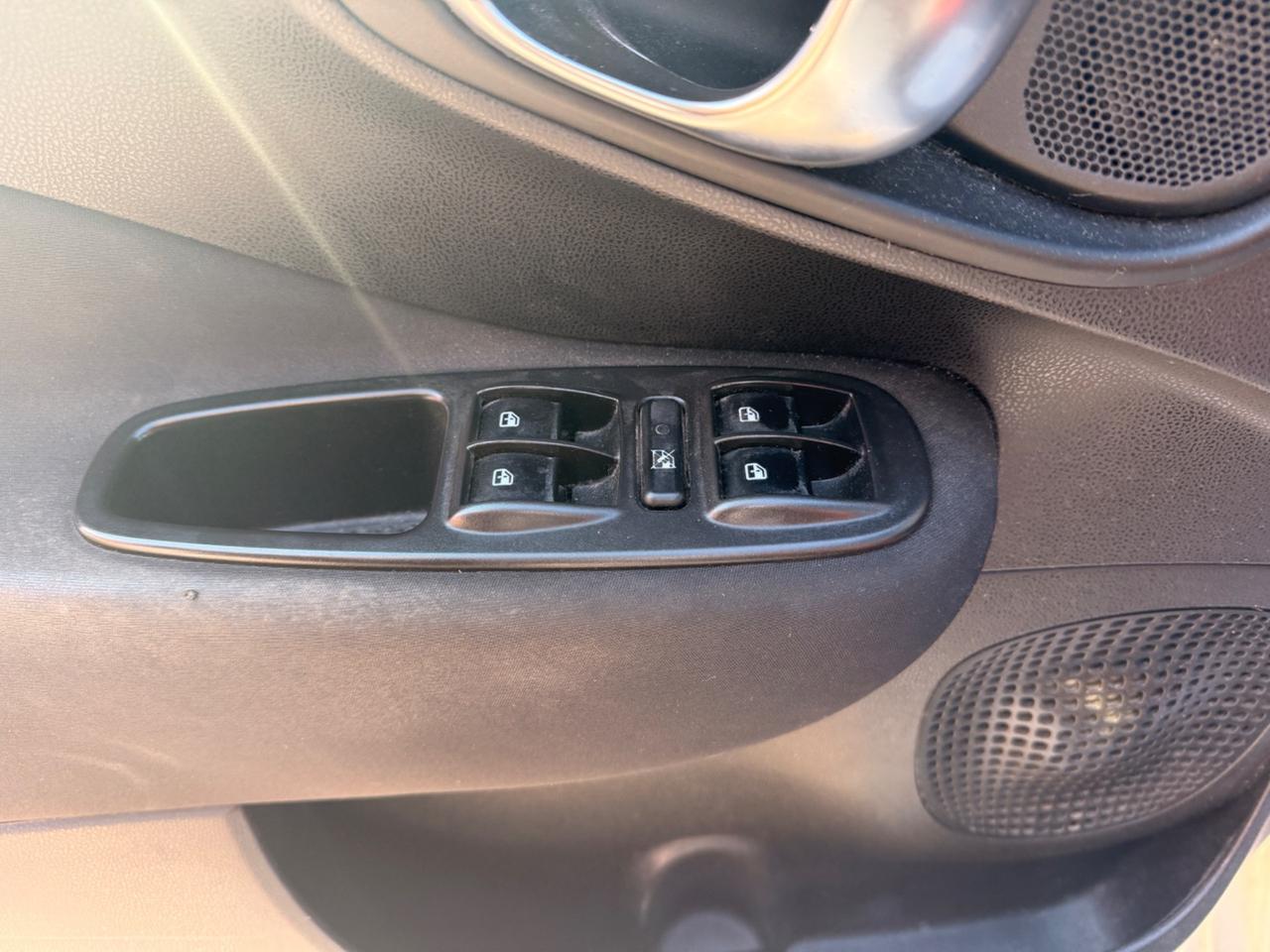 Fiat 500L 1.4 95 CV Easy gpl