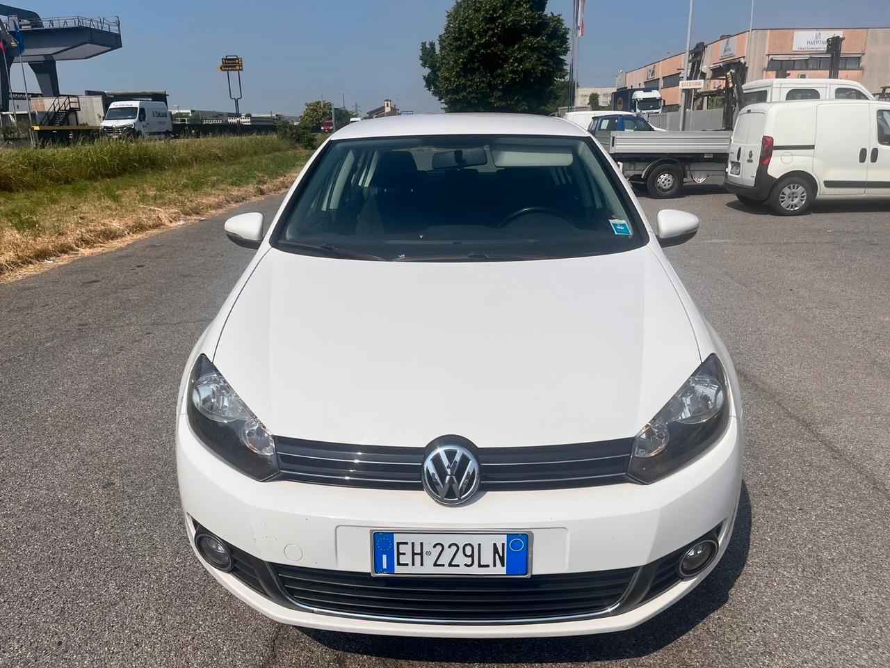 Volkswagen Golf 1.6 TDI DPF 5p.