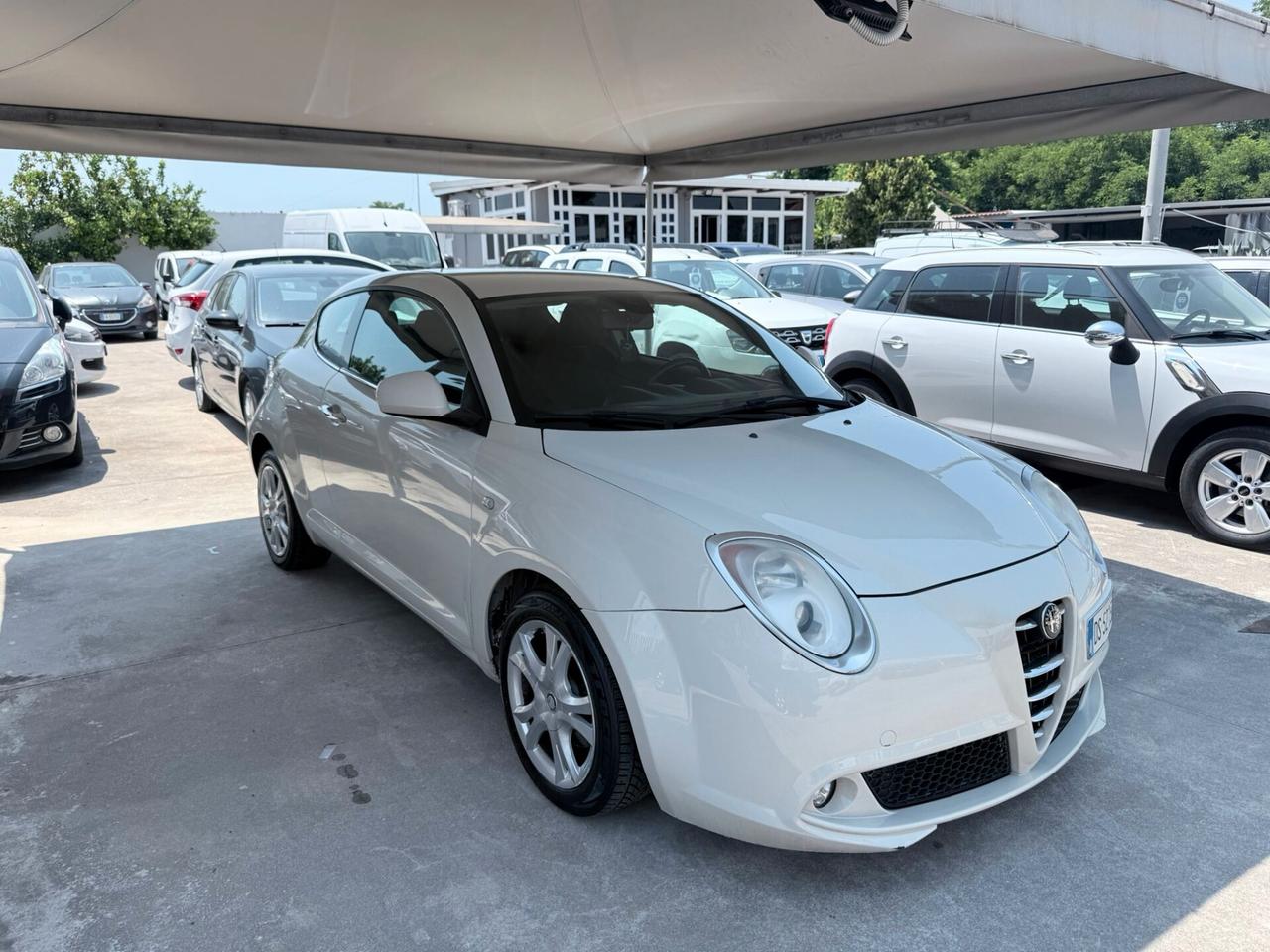 Alfa Romeo MiTo 1.6 JTDm 16V Distinctive Sport Pack