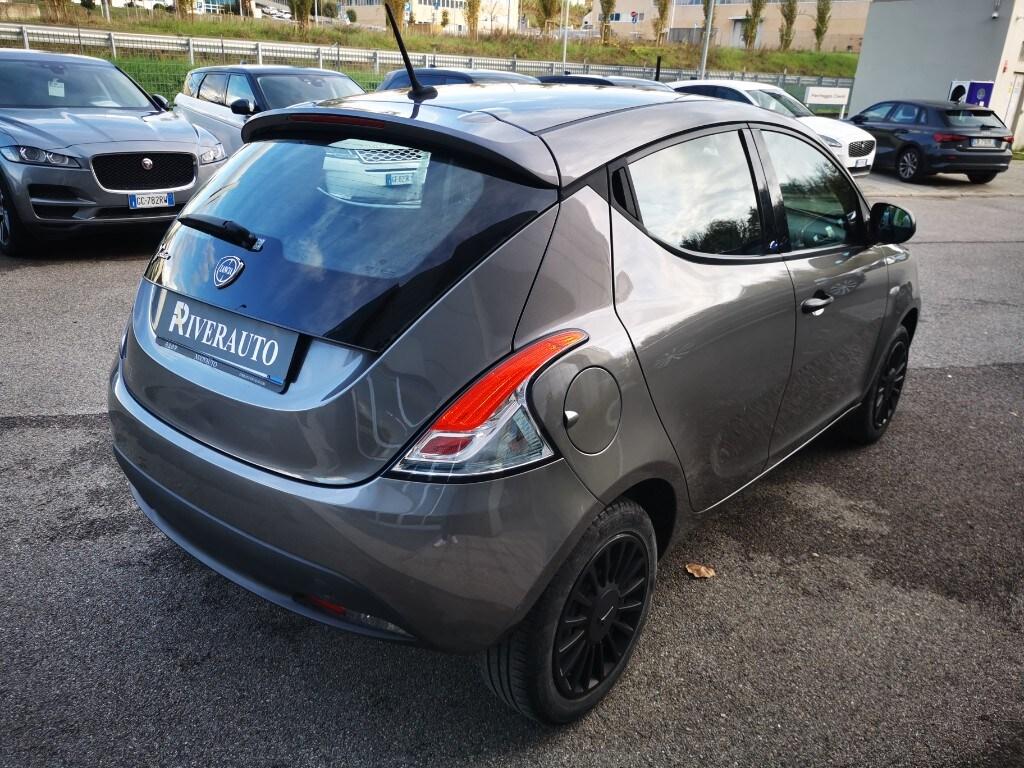 LANCIA Ypsilon 3ª serie Ypsilon 1.2 69 CV 5 po...