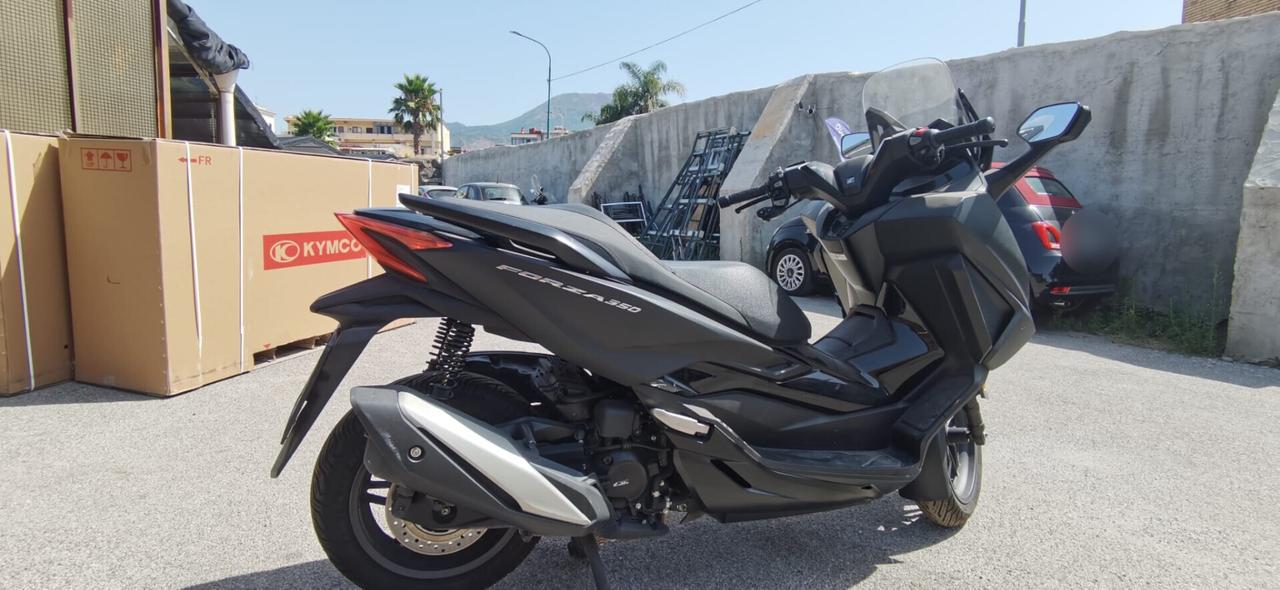 Honda Forza 350 del 2023 USATO