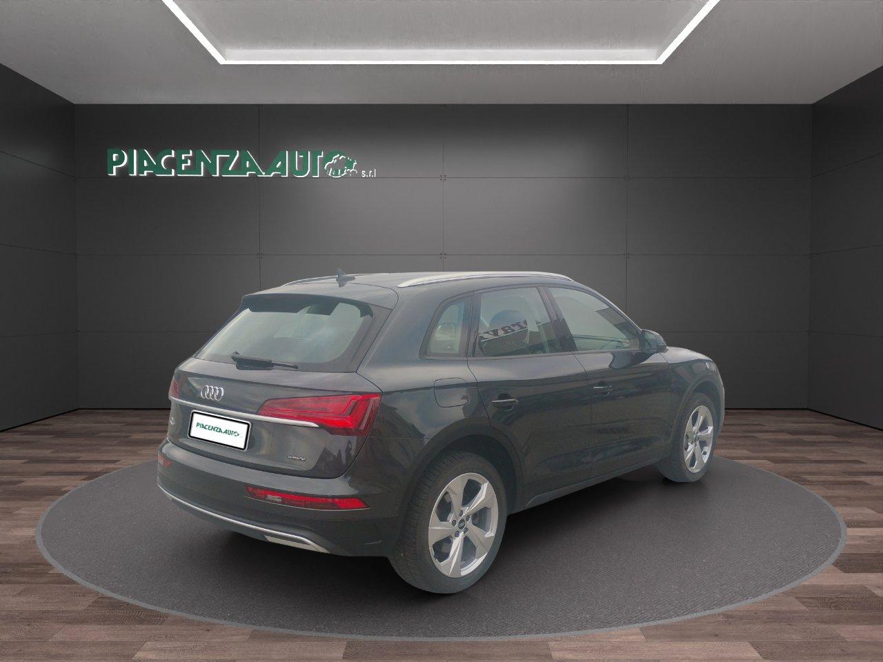Audi Q5 40 2.0 tdi mhev 12V.quattro s-tronic.CERCHI 20
