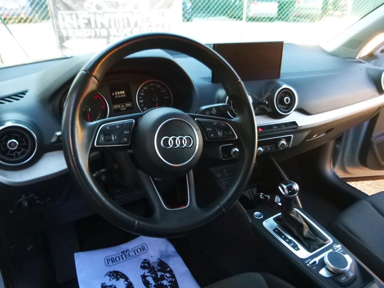 Audi Q2 35 TDI quattro S tronic Identity Black