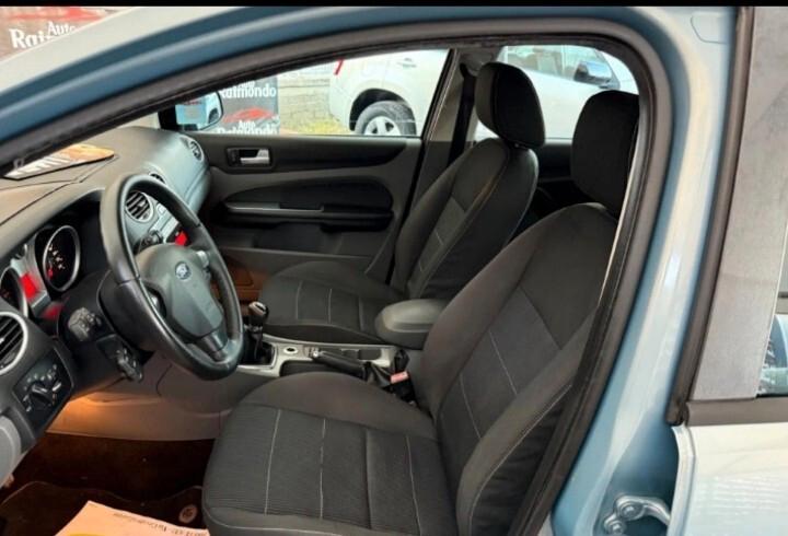 Ford Focus 1.6 TDCi TITANIUM