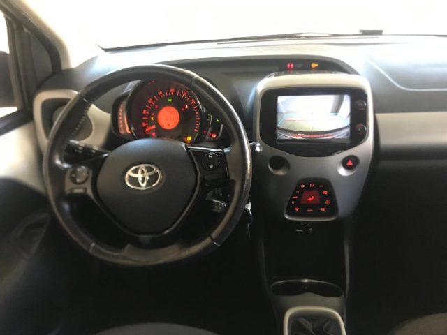 TOYOTA Aygo 1.0 VVT-i 69 CV x-business