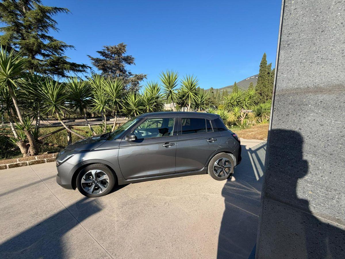 SUZUKI - Swift - 1.2 Hybrid CVT Top